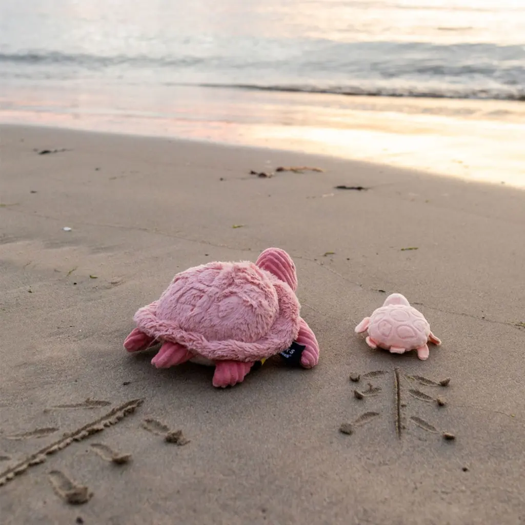 73501 - Sea Turtle Mom and Her Baby (Pink) - 4.webp